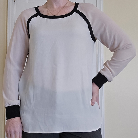 Loft Cream Blush Blouse Mixed Media Small - Picture 2 of 7